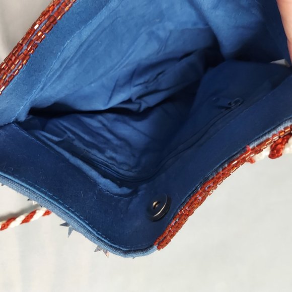 Beaded Red, White and Blue US Flag Purse - Picture 8 of 8
